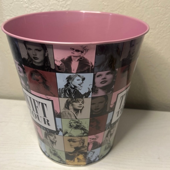 TAYLOR SWIFT THE ERAS TOUR MOVIE POPCORN TIN BUCKET - Picture 2 of 4